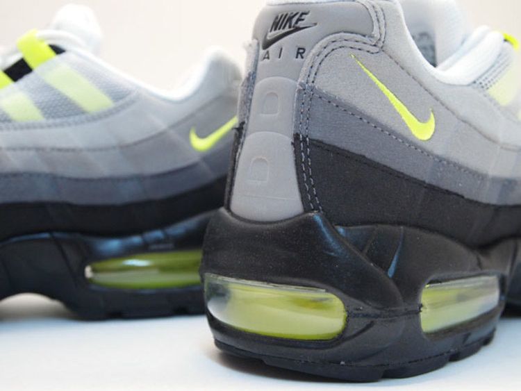 Nike Air Max 95 OG Neon 2008/2010 - 609048-072