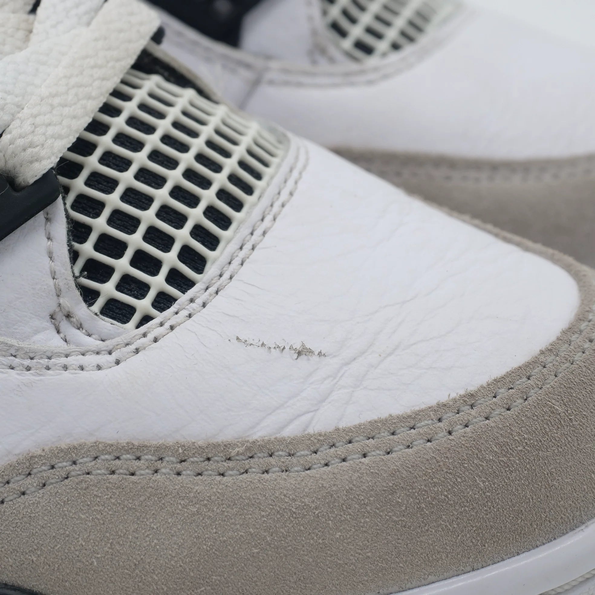 Air Jordan 4 Military Black - EU 42 1/2