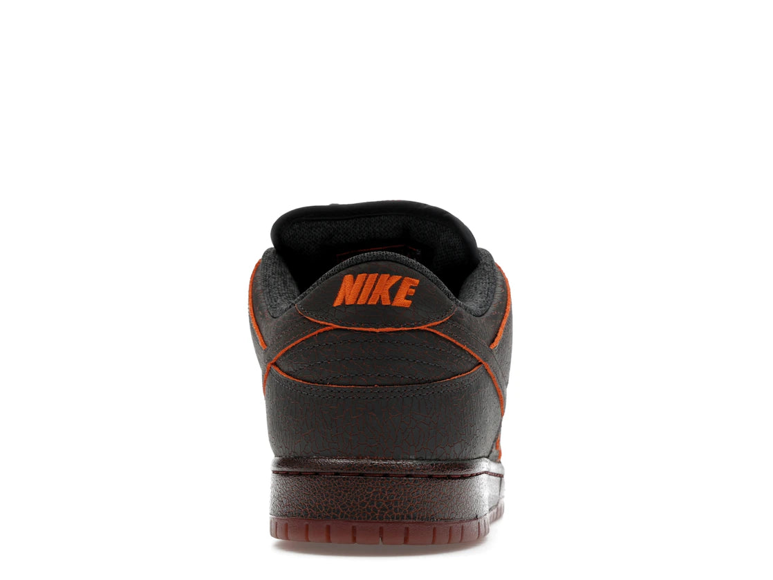 Nike Dunk SB Low Krampus - HV1668-001