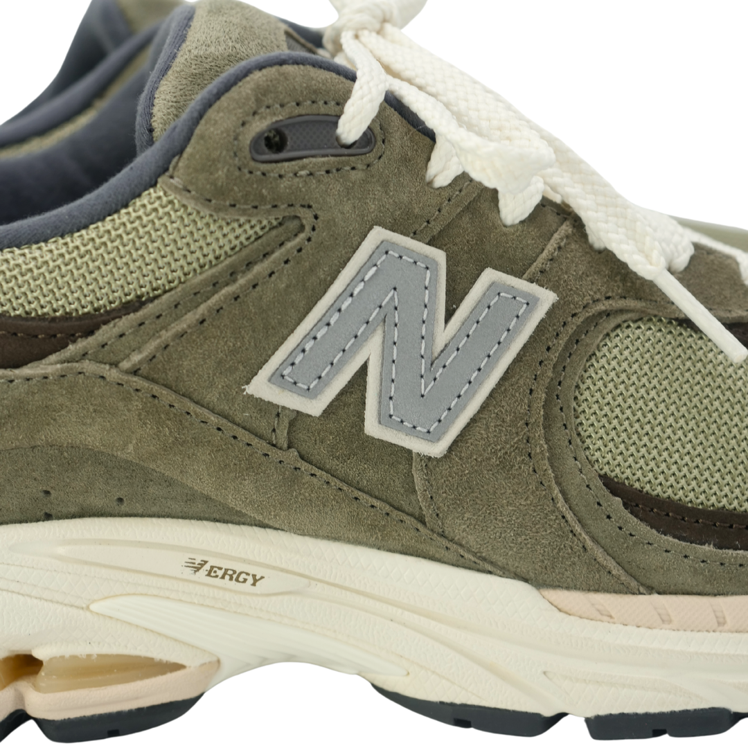 New Balance 2002r Dark Green