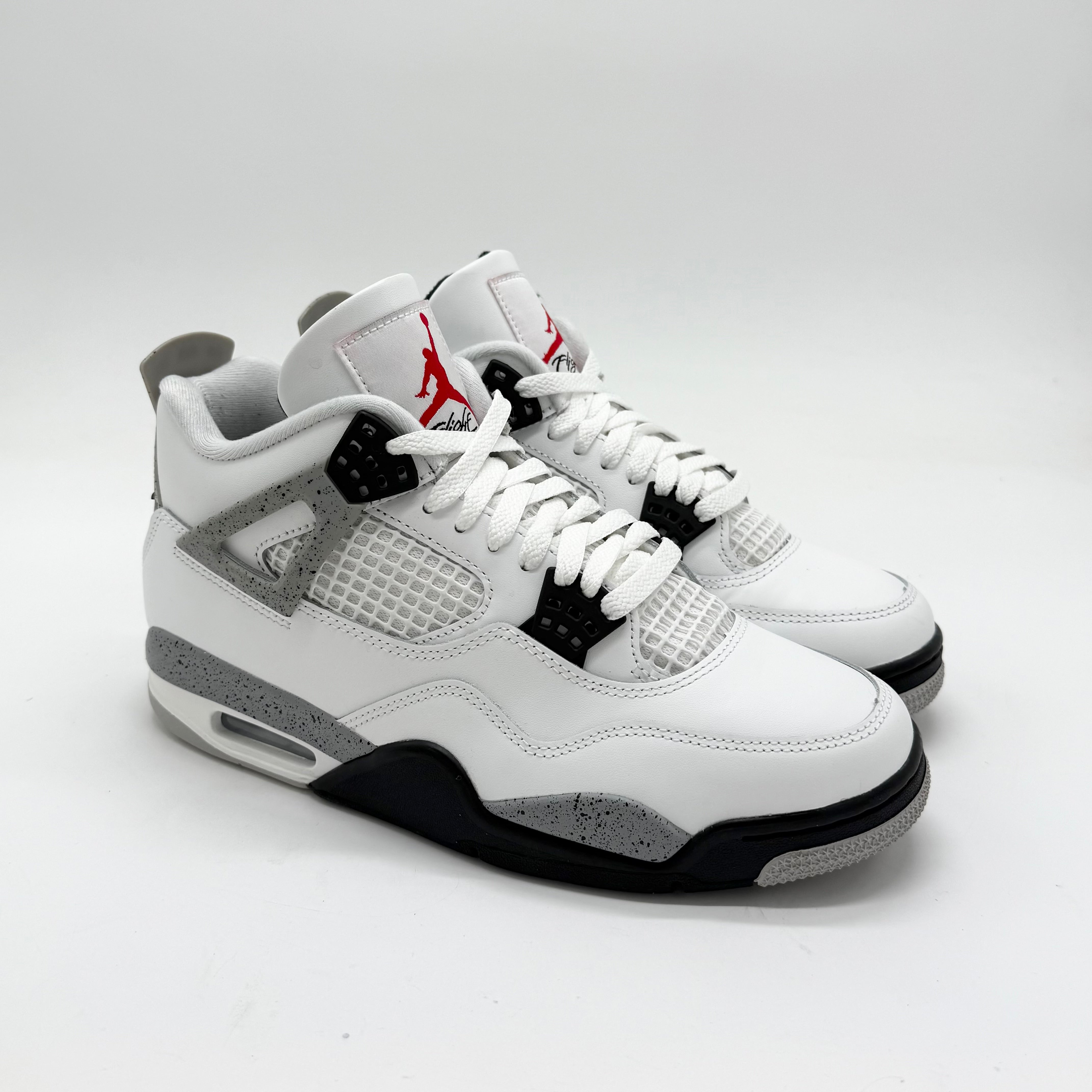 Nike Air Jordan 4 White Cement 2025 EU 42
