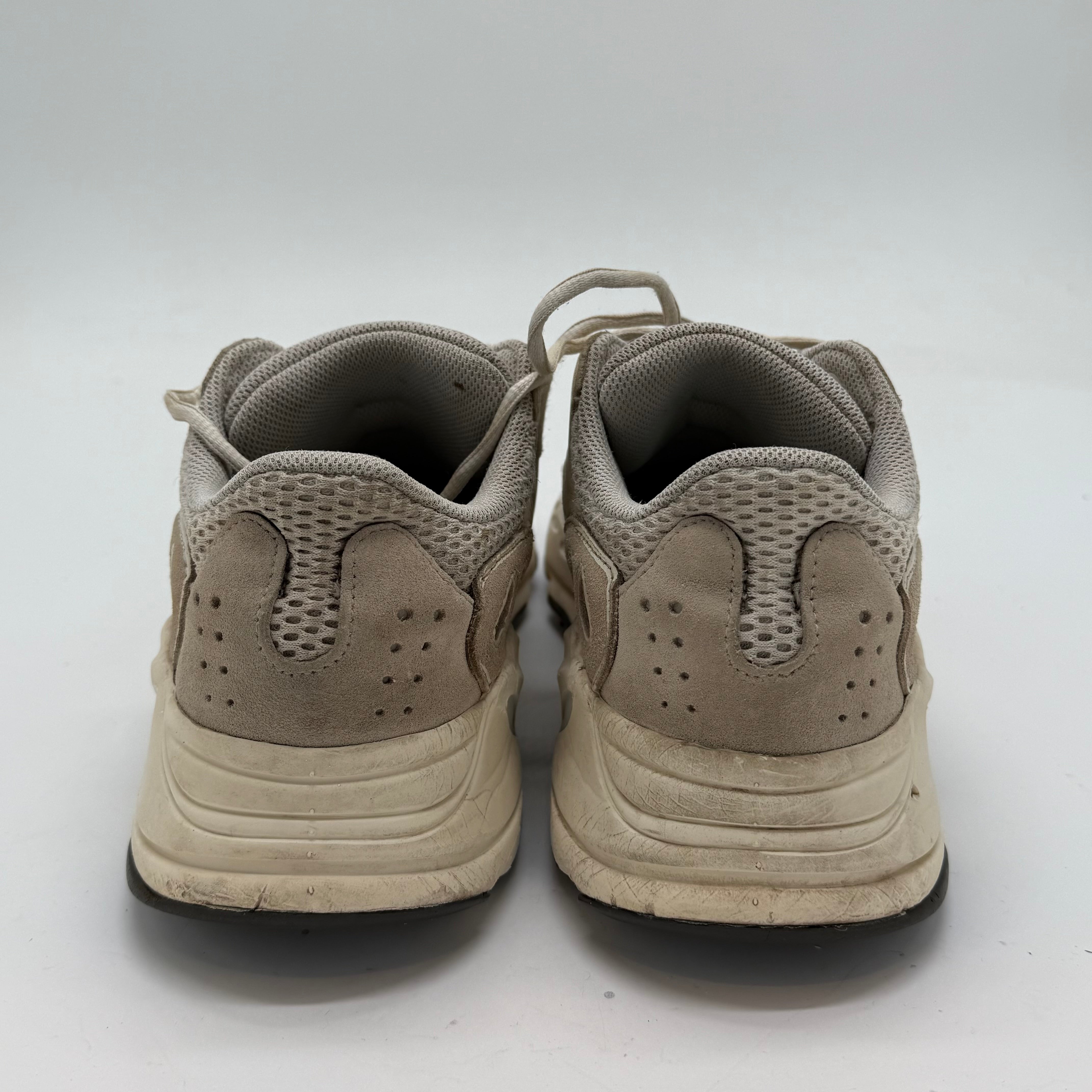 Yeezy Boost 700 Beige EU 41 1/2